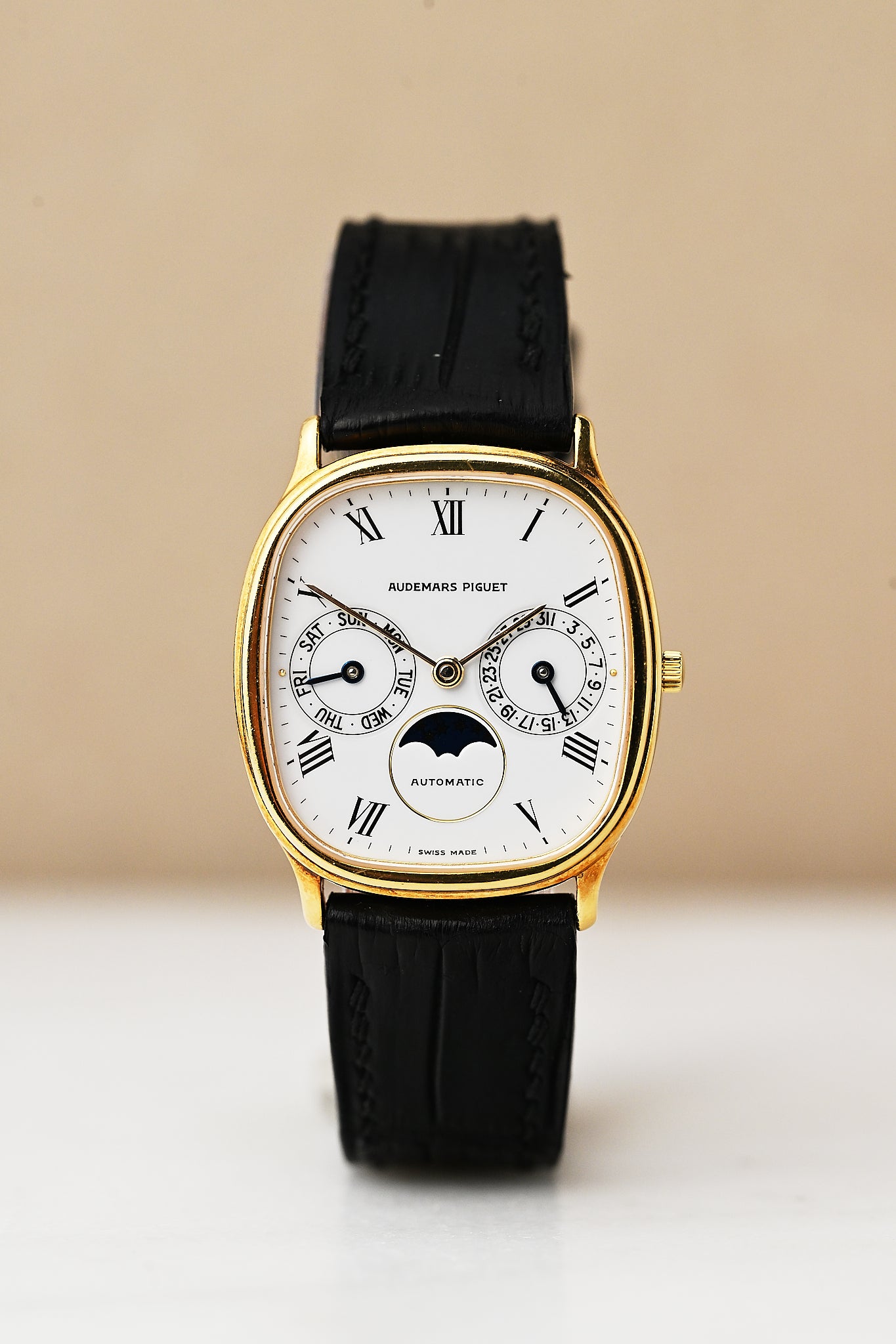 AUDEMARS PIGUET DAY-DATE MOONPHASE '18K YELLOW GOLD'