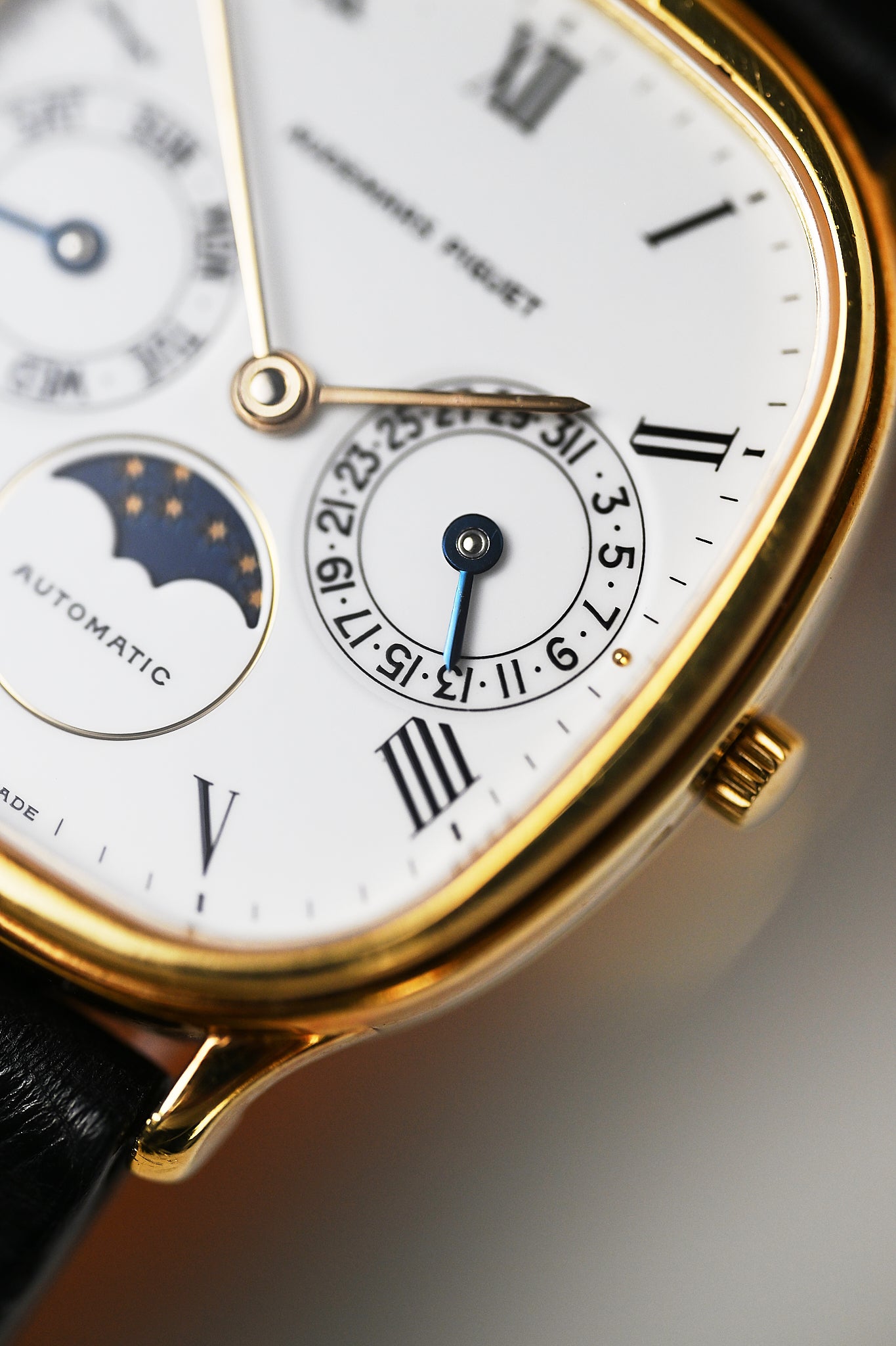 AUDEMARS PIGUET DAY-DATE MOONPHASE '18K YELLOW GOLD'