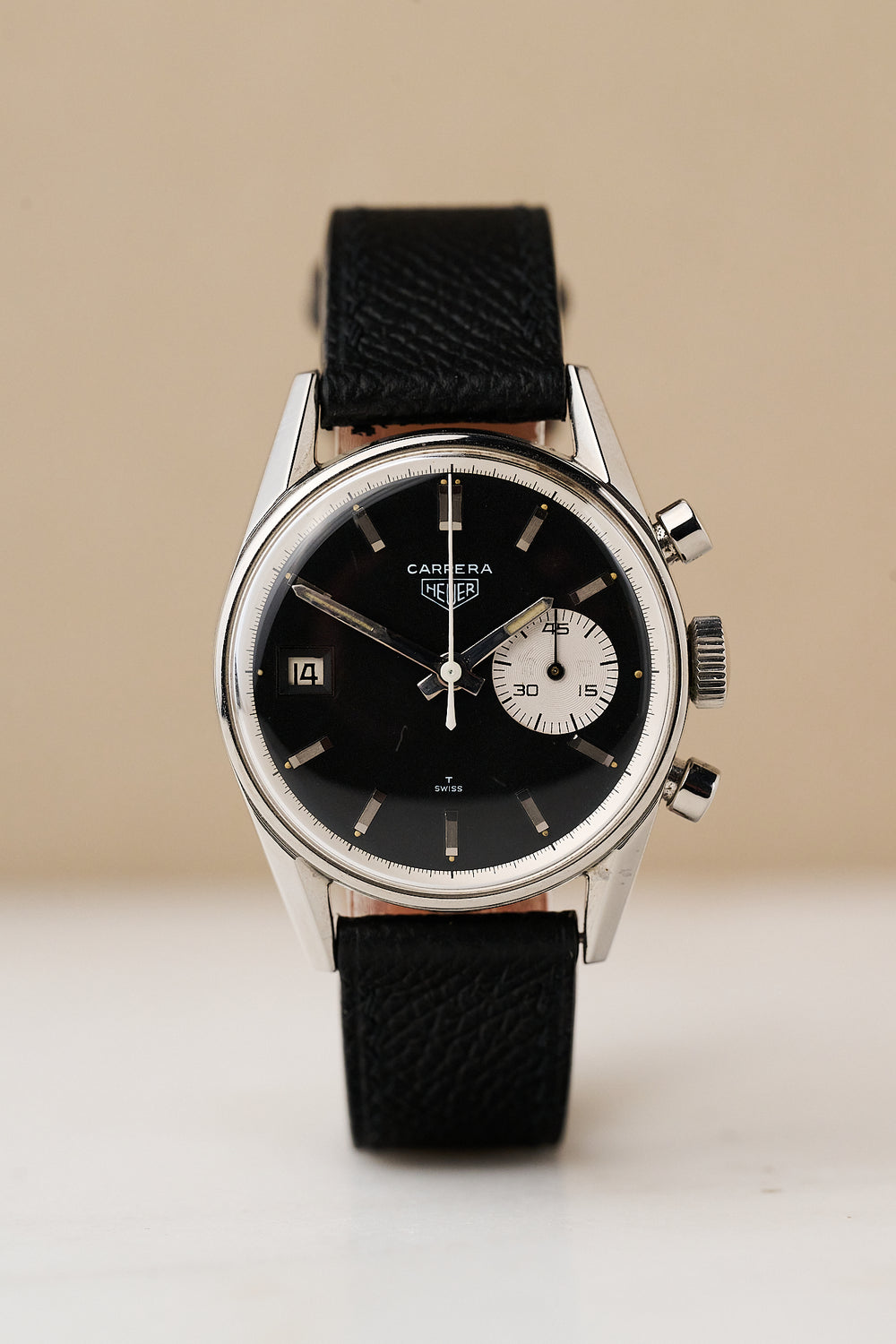HEUER CARRERA DATO 45 'SECOND EXECUTION'
