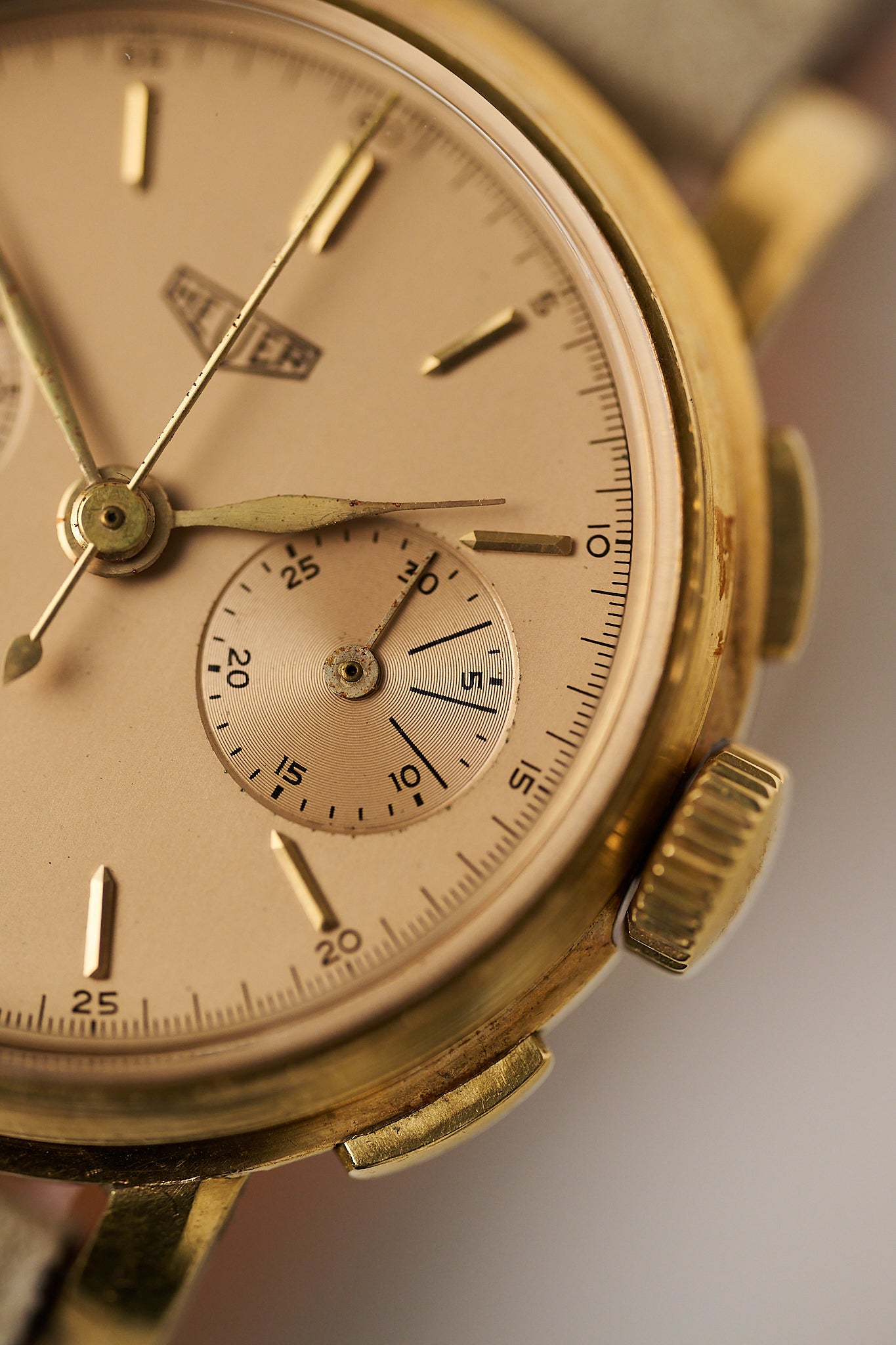 HEUER CHRONOGRAPH 18K YELLOW GOLD 'SMALL EYES'