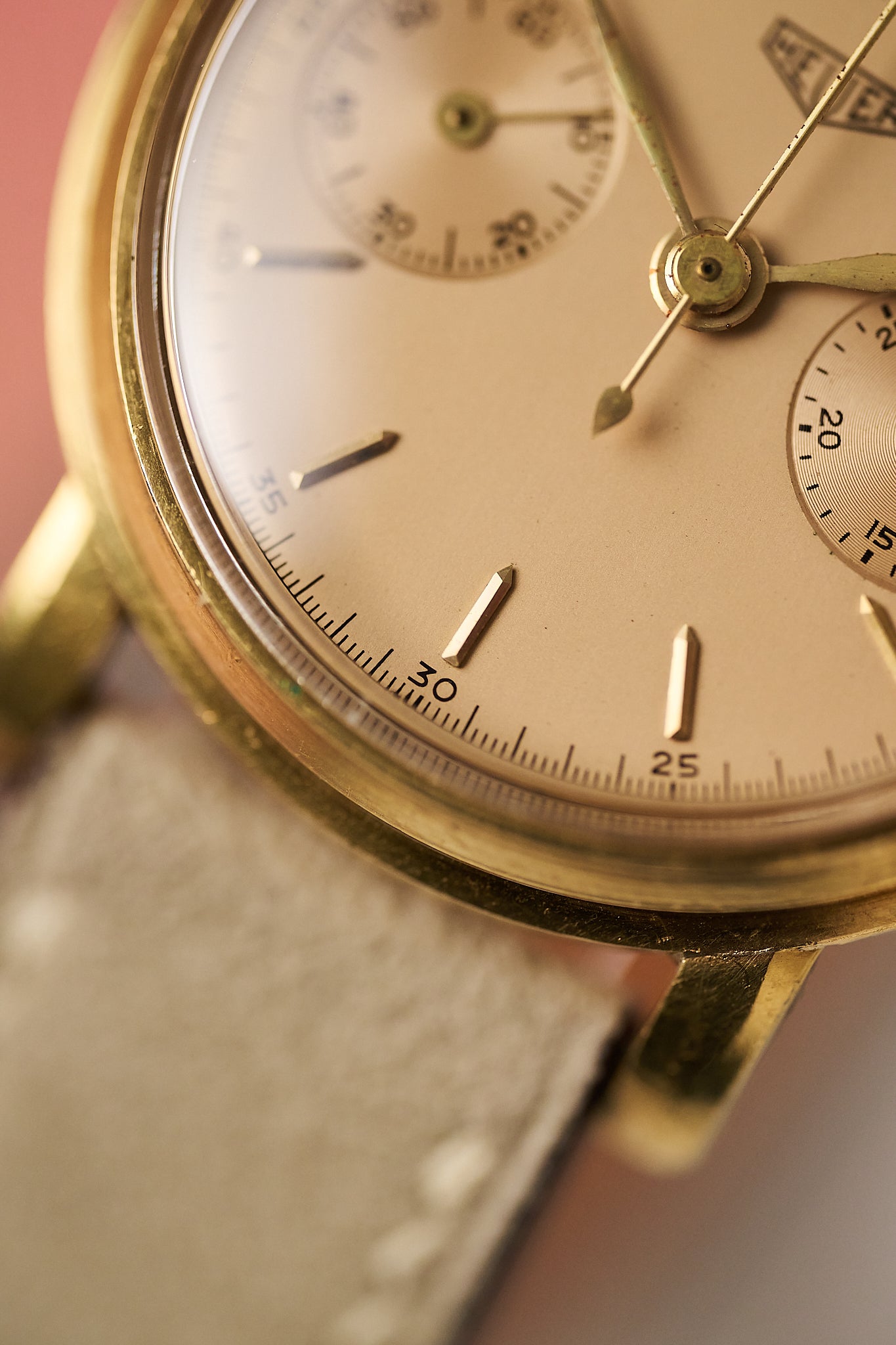 HEUER CHRONOGRAPH 18K YELLOW GOLD 'SMALL EYES'