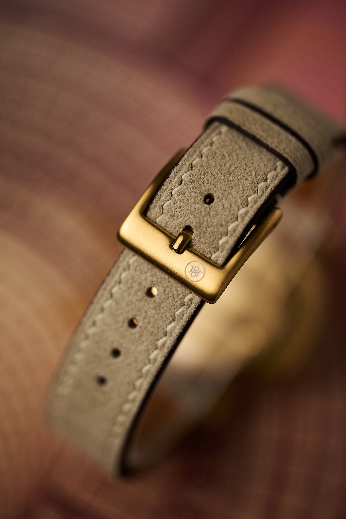 HEUER CHRONOGRAPH 18K YELLOW GOLD 'SMALL EYES'