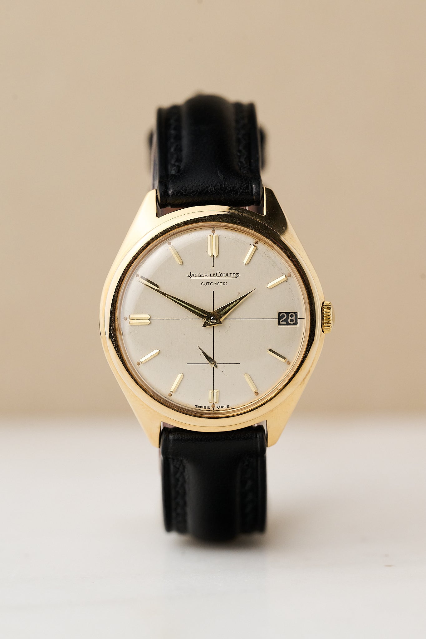 JAEGER-LECOULTRE 'CALATRAVA' 9CT YELLOW GOLD