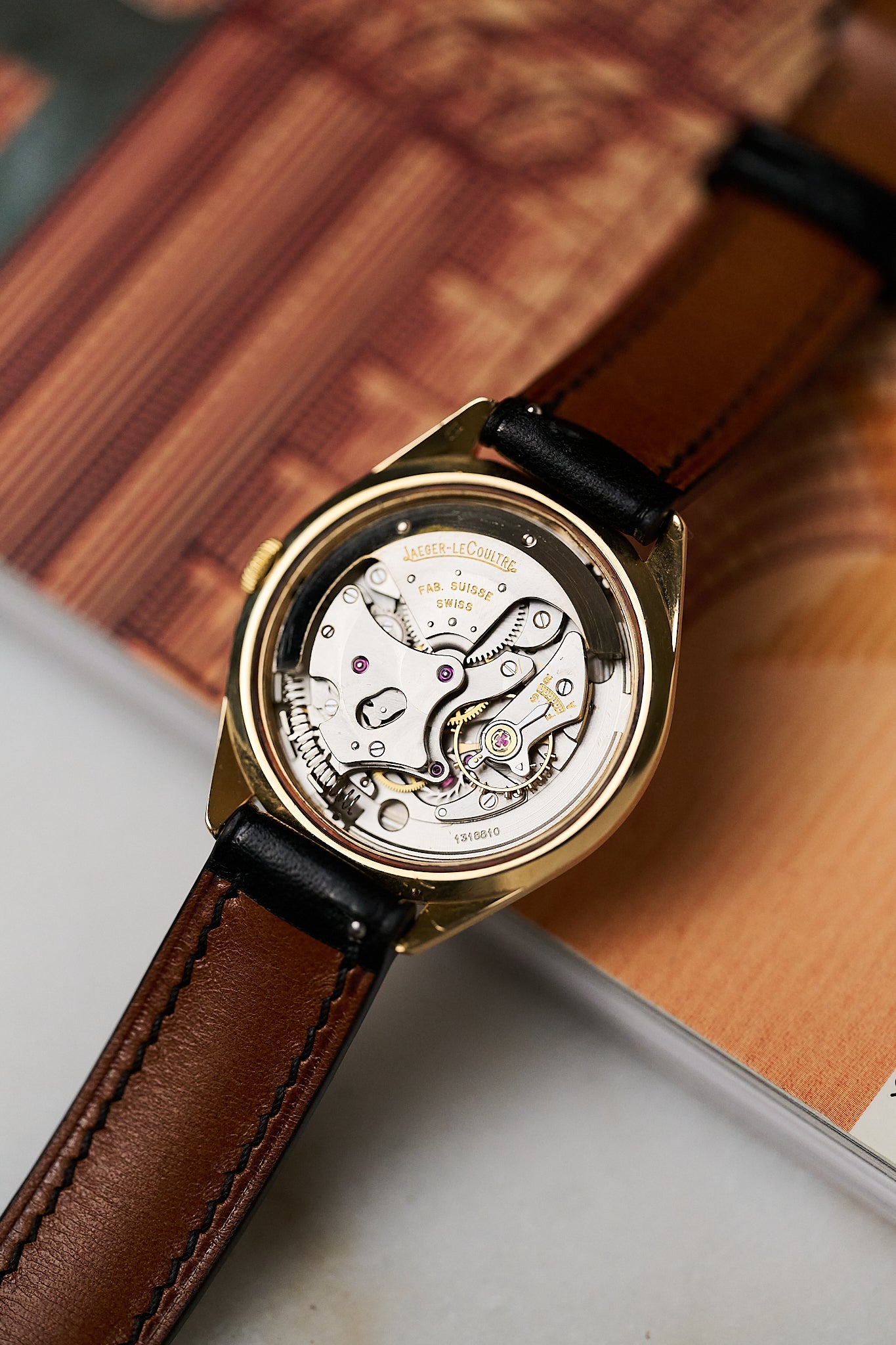 JAEGER-LECOULTRE 'CALATRAVA' 9CT YELLOW GOLD