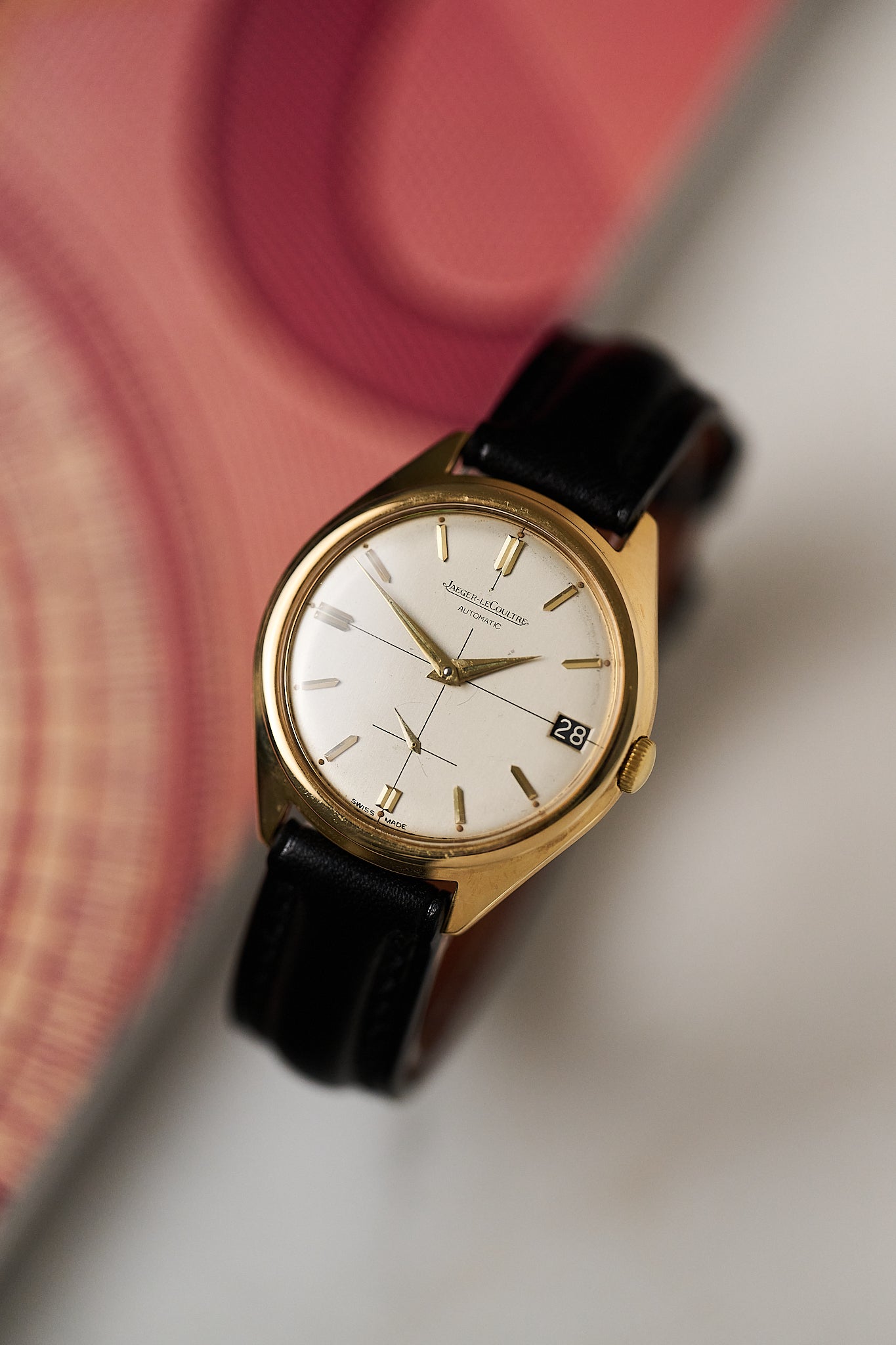 JAEGER-LECOULTRE 'CALATRAVA' 9CT YELLOW GOLD