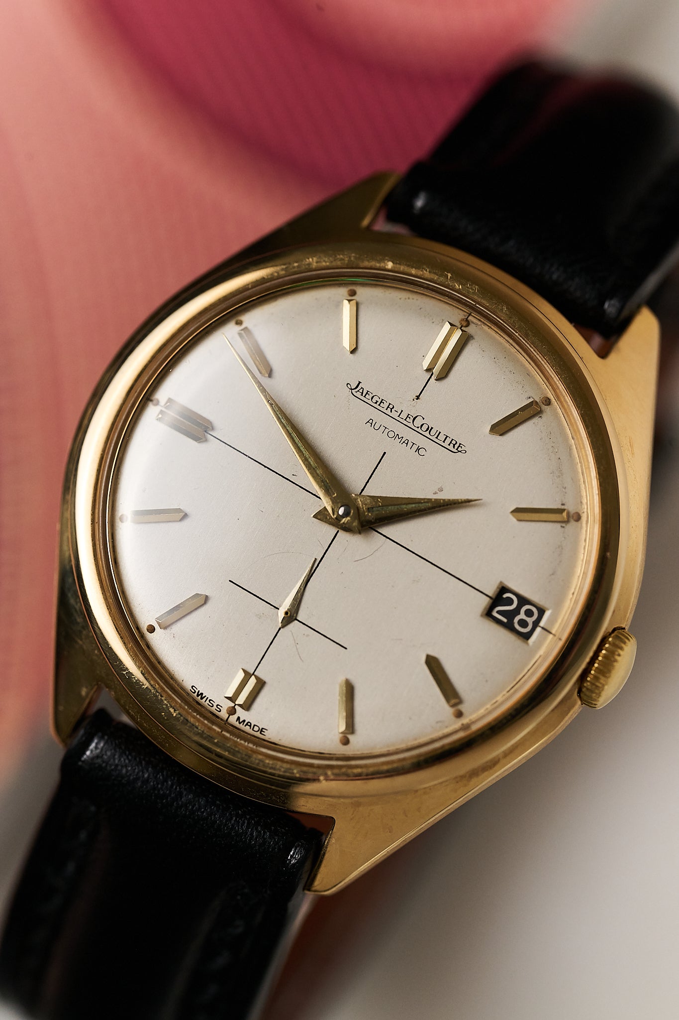 JAEGER-LECOULTRE 'CALATRAVA' 9CT YELLOW GOLD