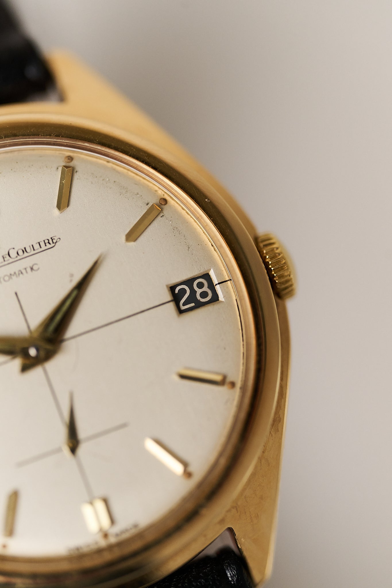 JAEGER-LECOULTRE 'CALATRAVA' 9CT YELLOW GOLD