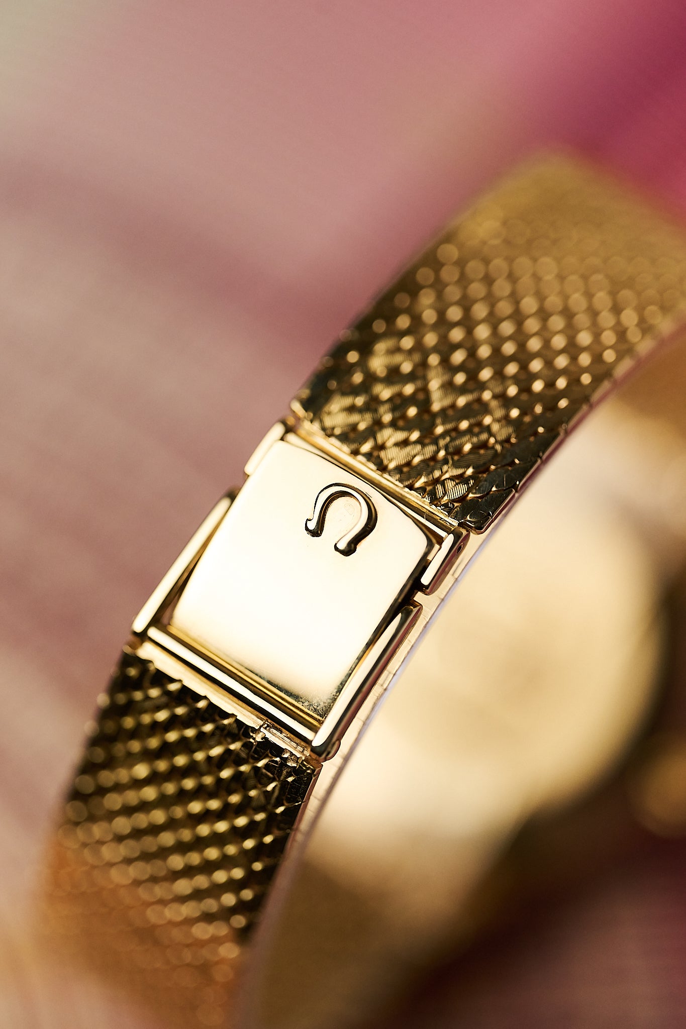 OMEGA CONSTELLATION 18K YELLOW GOLD 'DENISSON CASE'