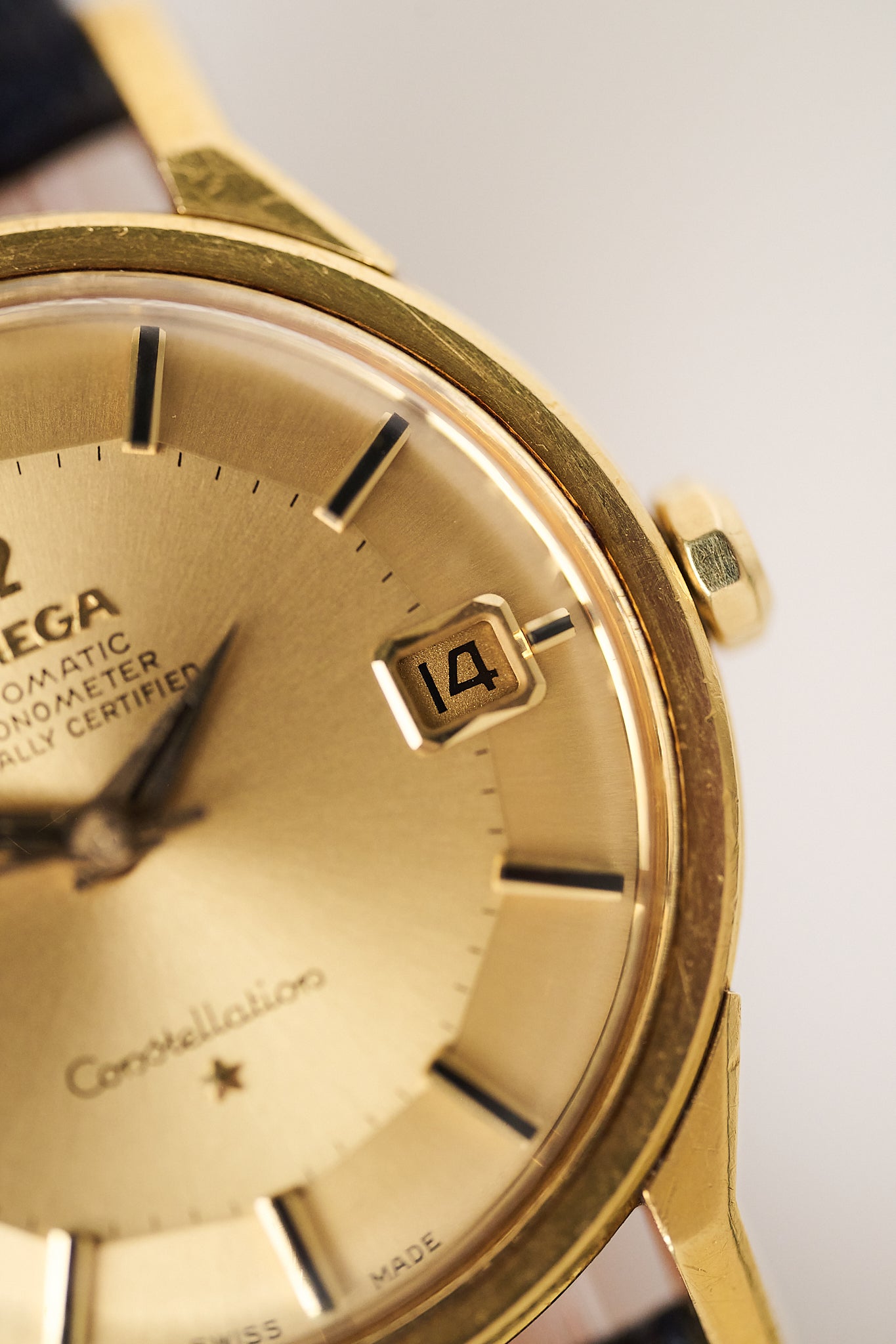 OMEGA CONSTELLATION 168.005-6 18K YELLOW GOLD 'PIE PAN'