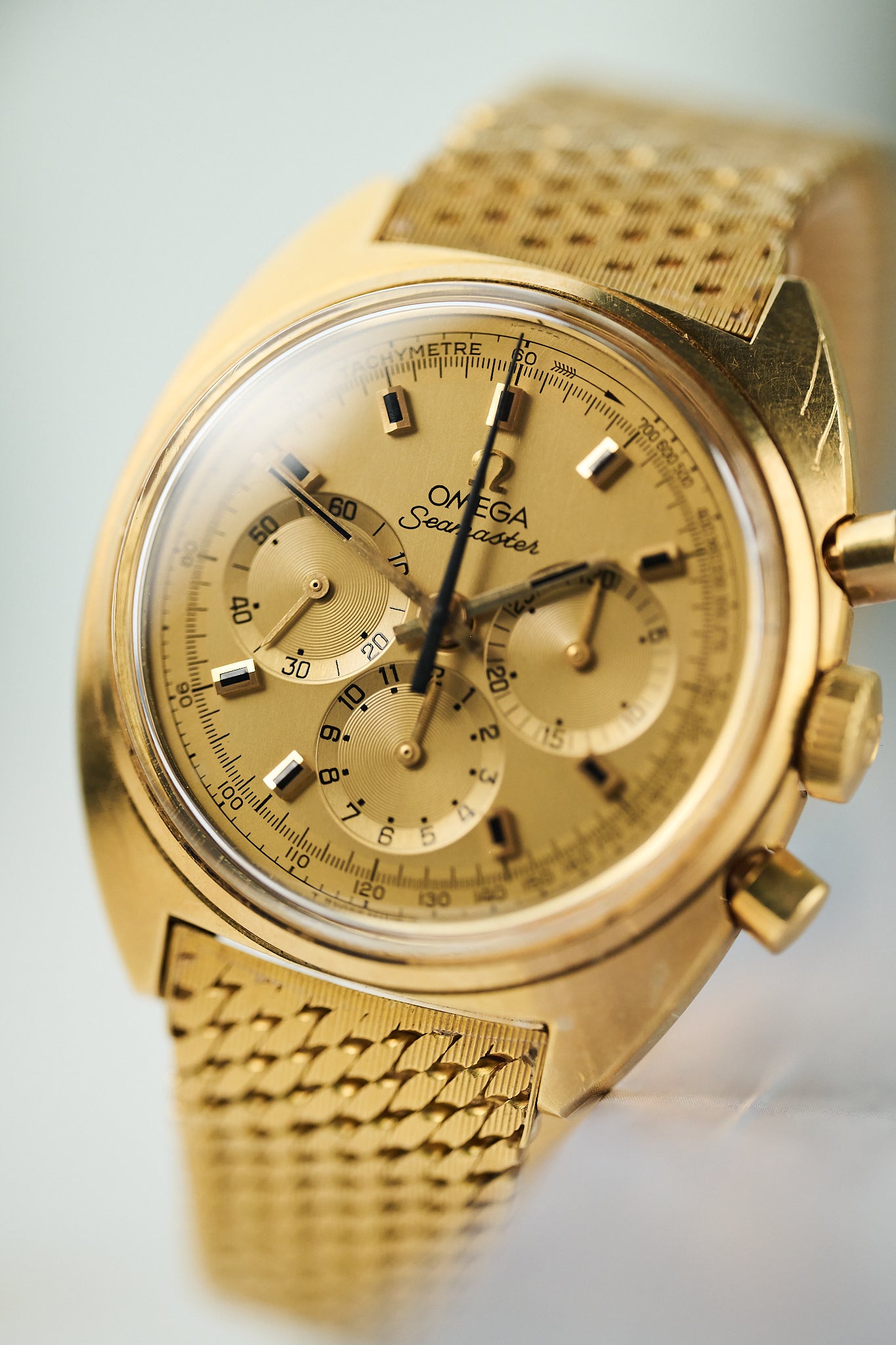 Omega chronograph clearance gold