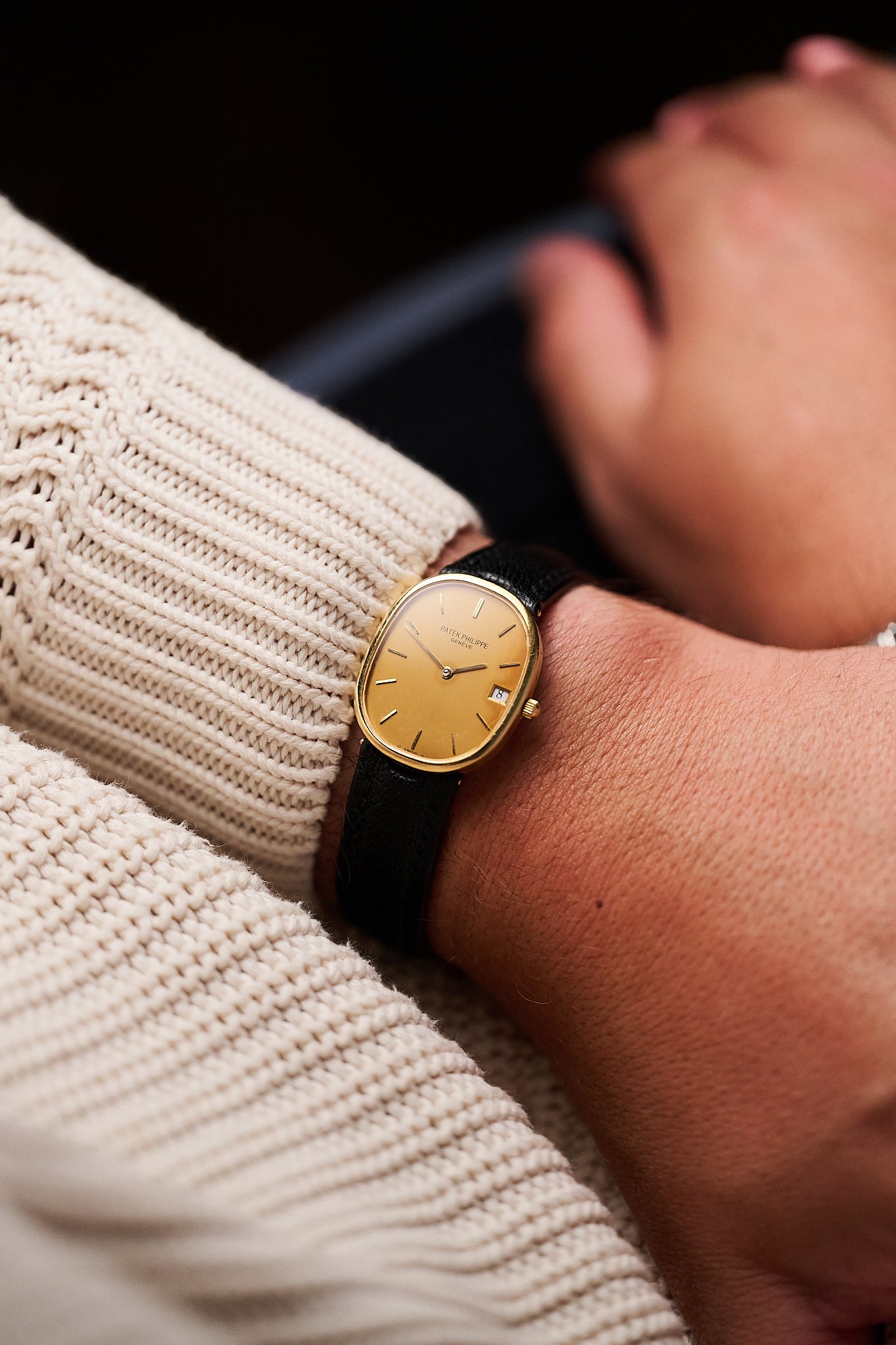 PATEK PHILIPPE ELLIPSE '18K YELLOW GOLD'