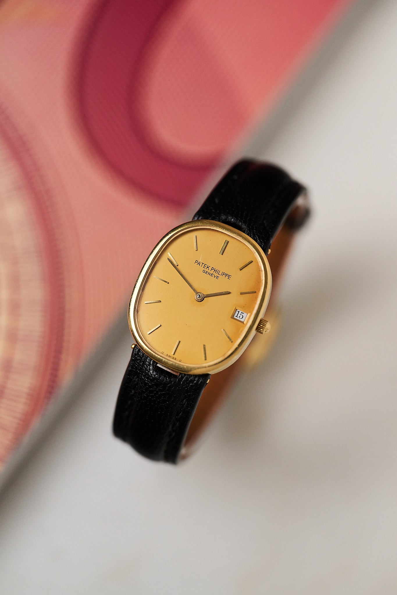 PATEK PHILIPPE ELLIPSE '18K YELLOW GOLD'