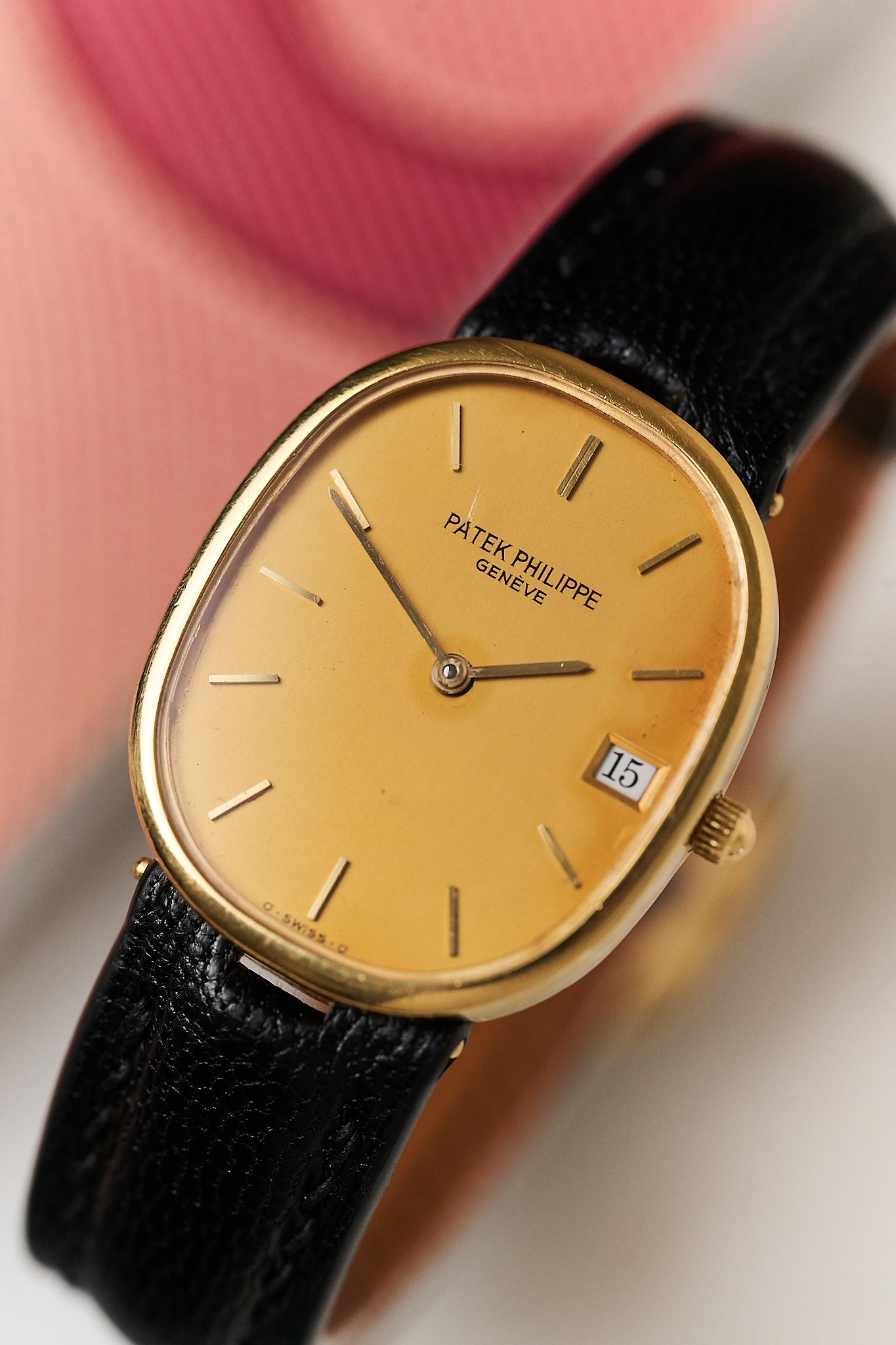 PATEK PHILIPPE ELLIPSE '18K YELLOW GOLD'
