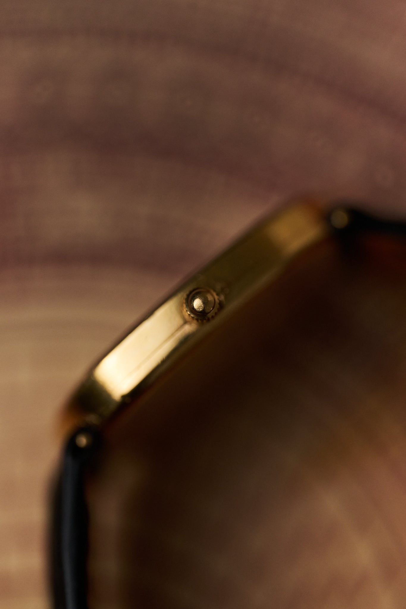 PATEK PHILIPPE ELLIPSE '18K YELLOW GOLD'
