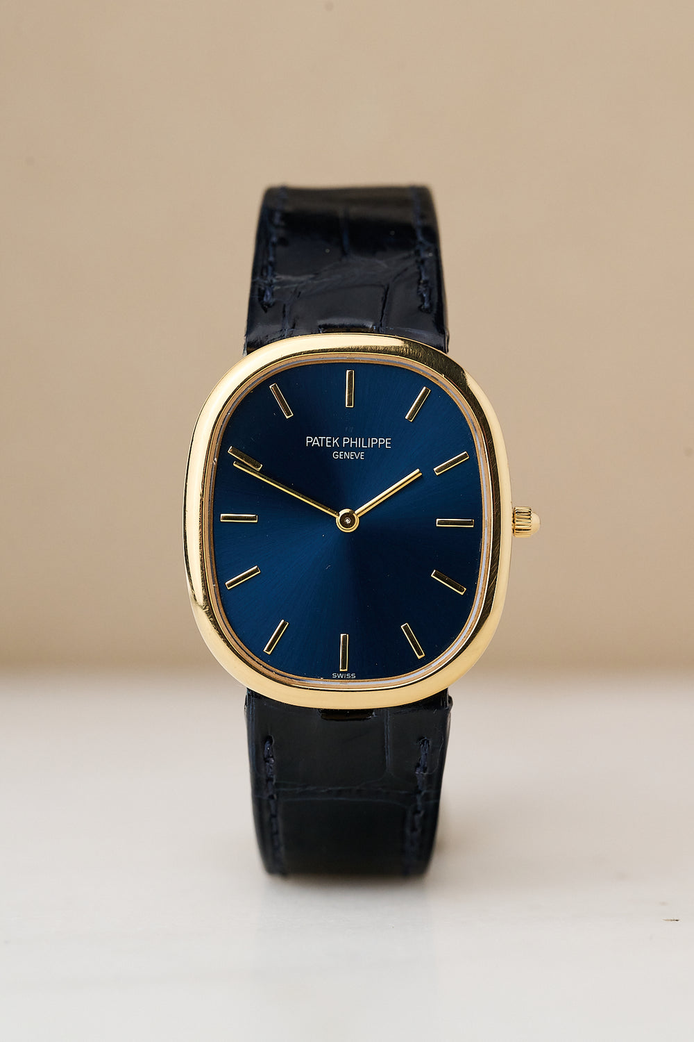 PATEK PHILIPPE ELLIPSE 3738 '18K YELLOW GOLD'
