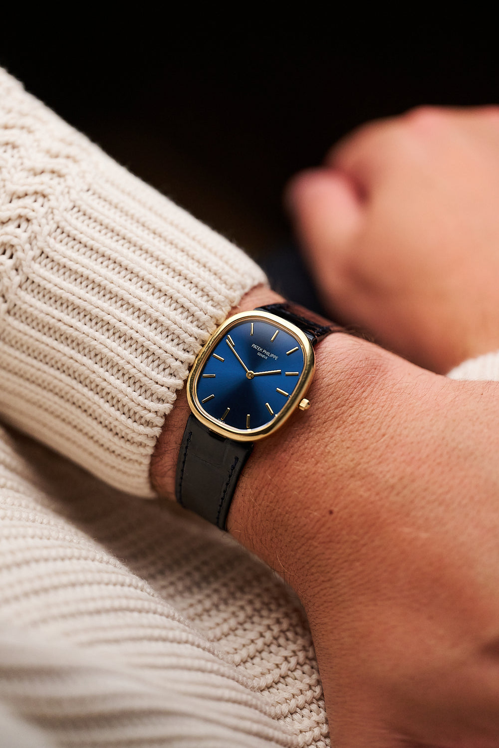 PATEK PHILIPPE ELLIPSE 3738 '18K YELLOW GOLD'