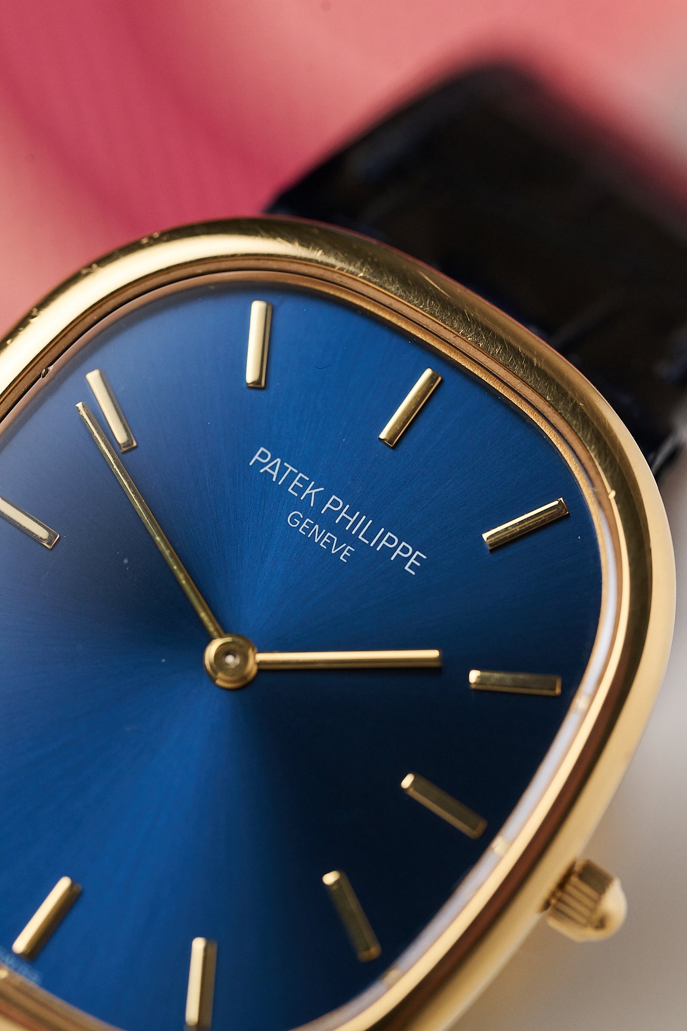 PATEK PHILIPPE ELLIPSE 3738 '18K YELLOW GOLD'