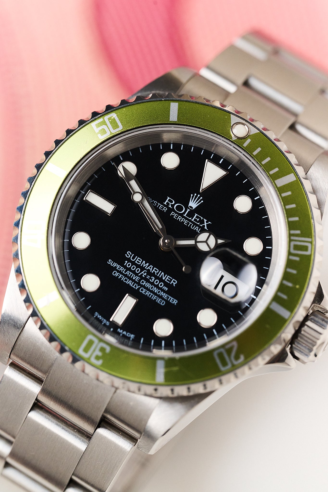 ROLEX SUBMARINER DATE 16610LV KERMIT 'FLAT FOUR' FULL SET