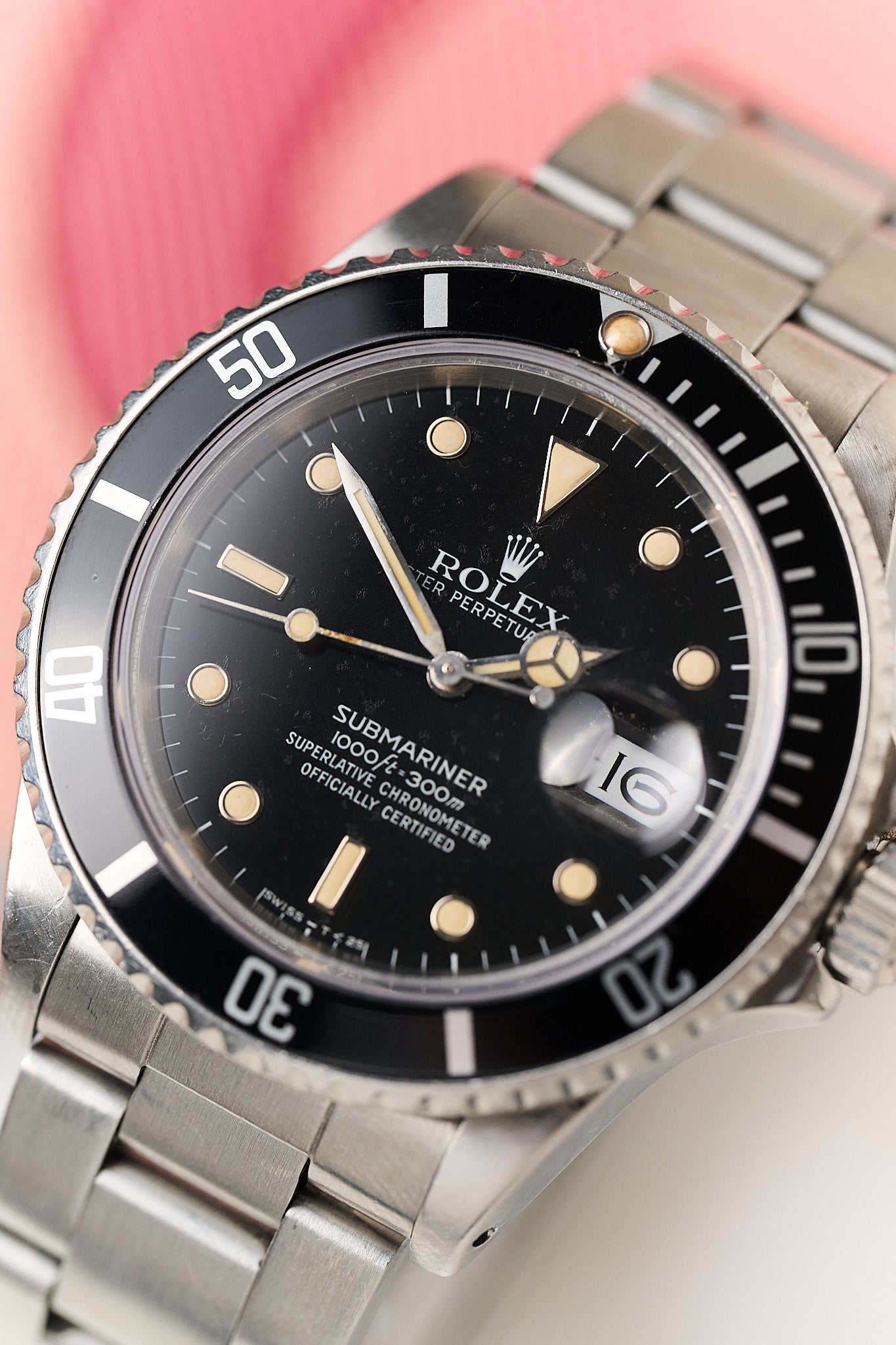 ROLEX SUBMARINER DATE 16800 'GLOSS DIAL'