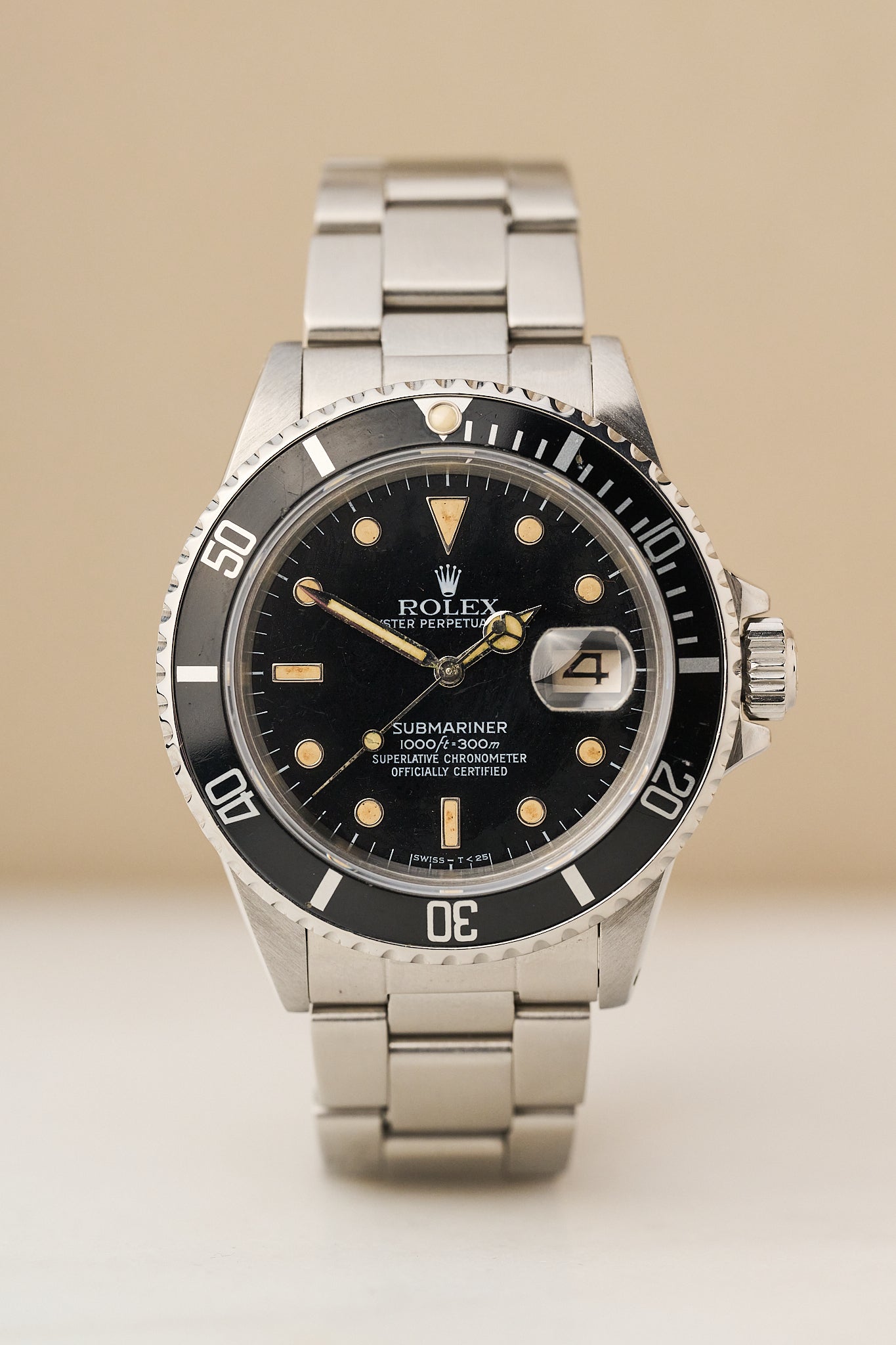 ROLEX SUBMARINER DATE 16800 'GLOSS DIAL'