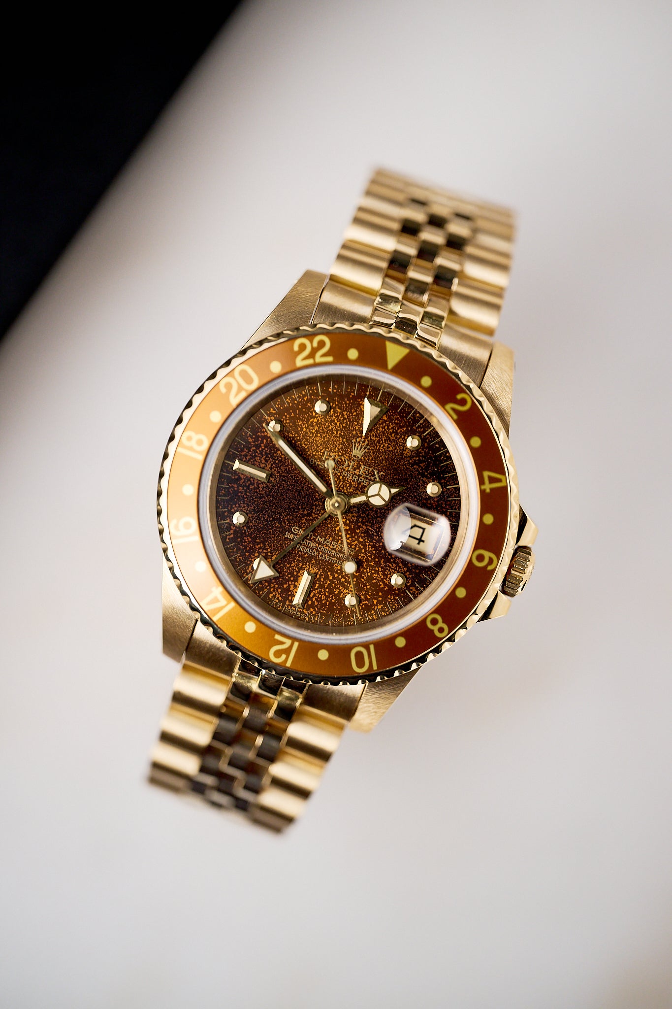 ROLEX GMT MASTER 18K YELLOW GOLD 'ROOTBEER'