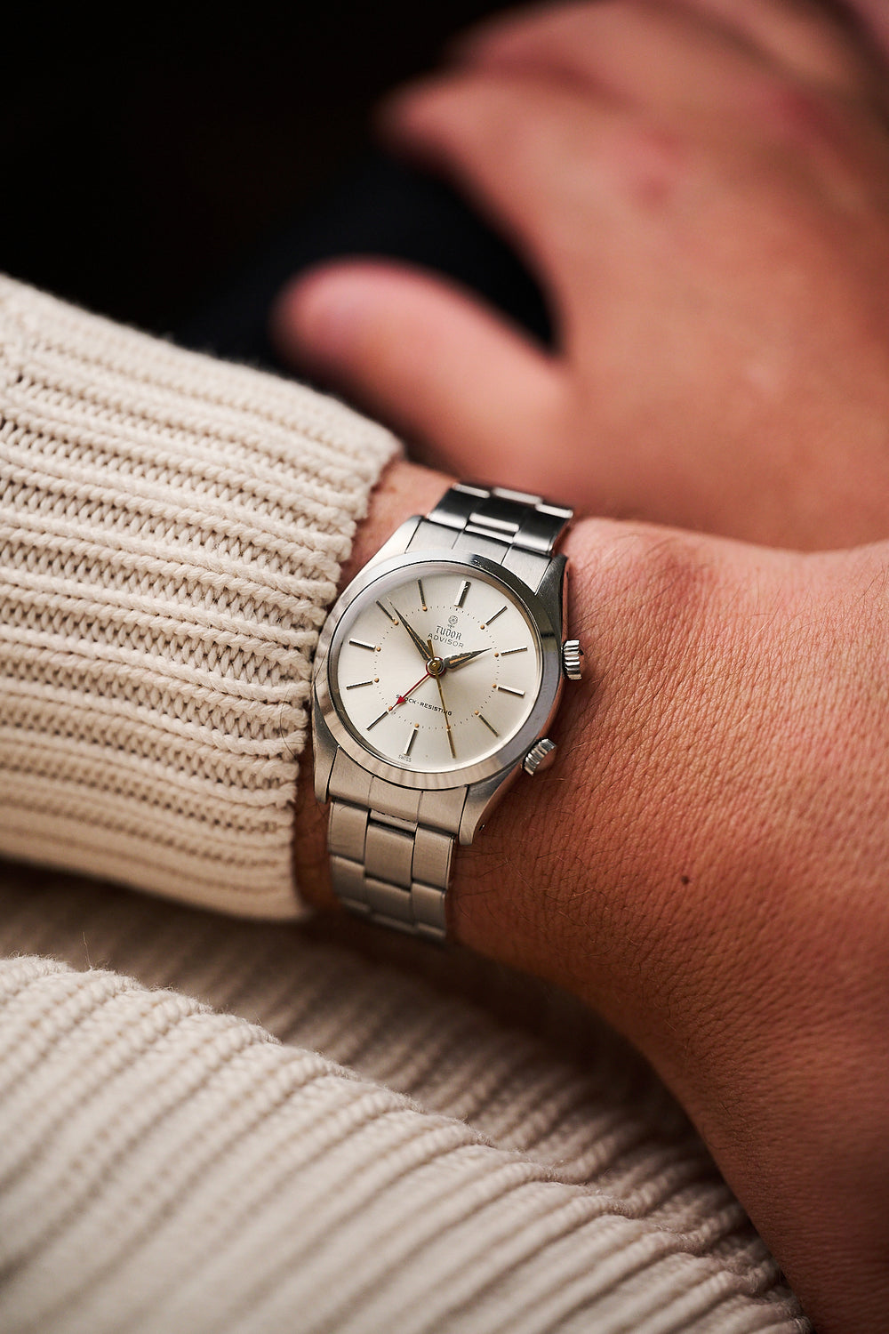 TUDOR ADVISOR 'ALARM' 7926