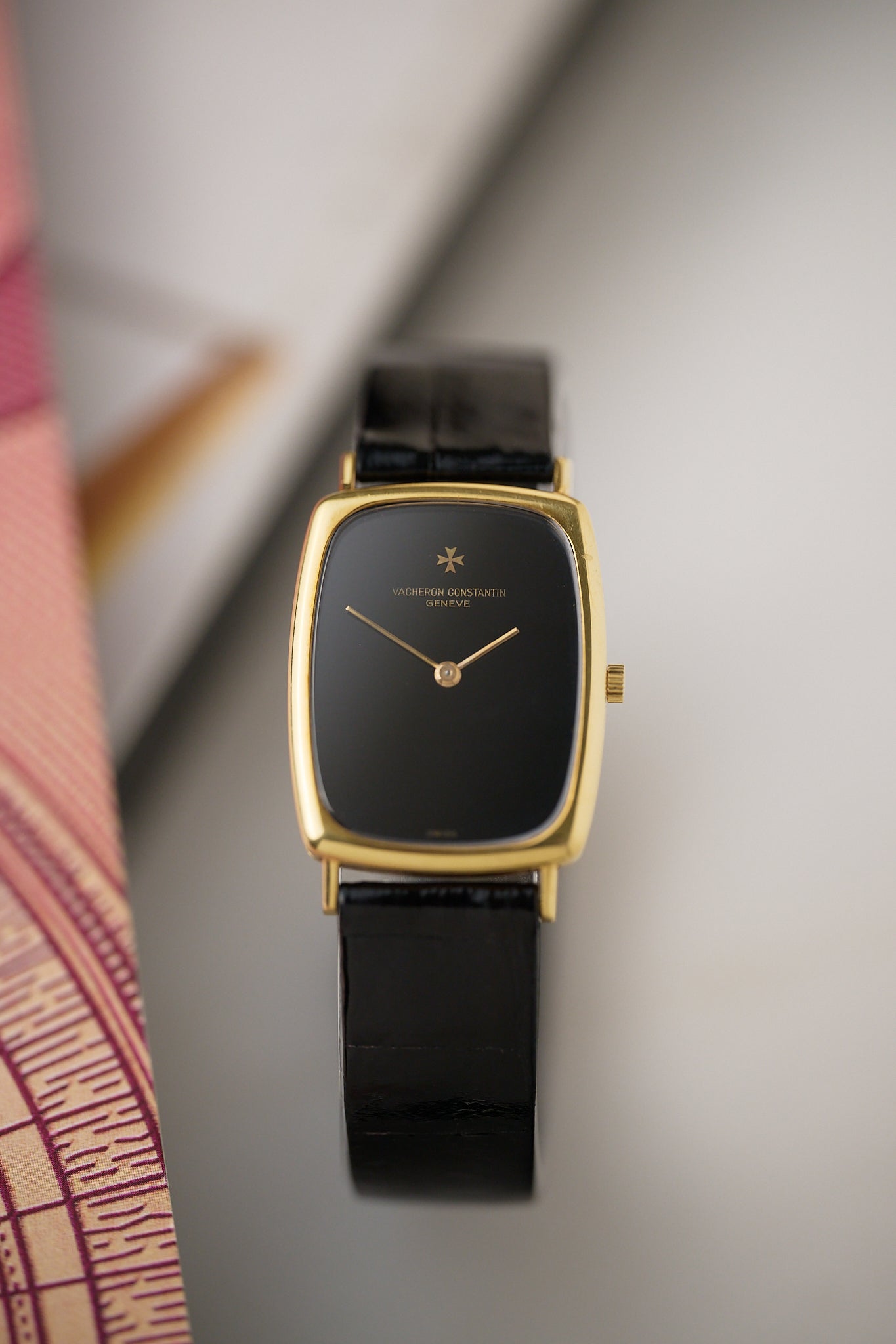 VACHERON CONSTANTIN 18K YELLOW GOLD 'ONYX DIAL' FULL SET